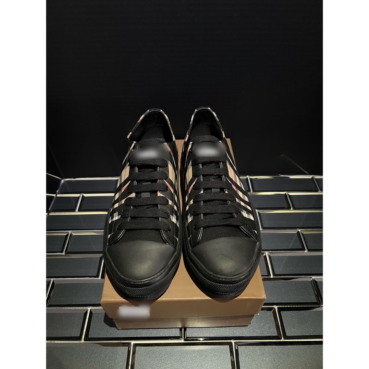 BB:BLKsole1002